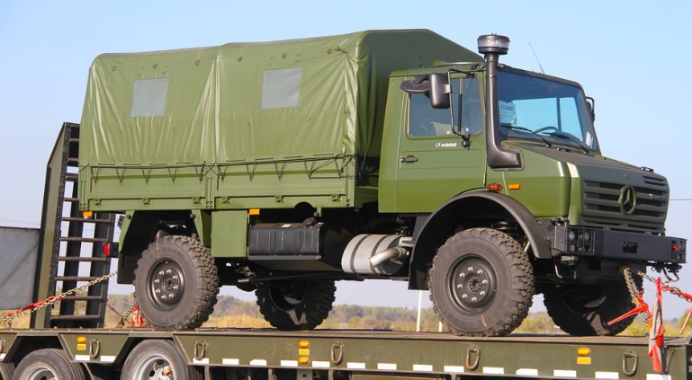 Vuelven los históricos camiones Unimog así llegaron las primeras unidades que usará el Ejército Argentino